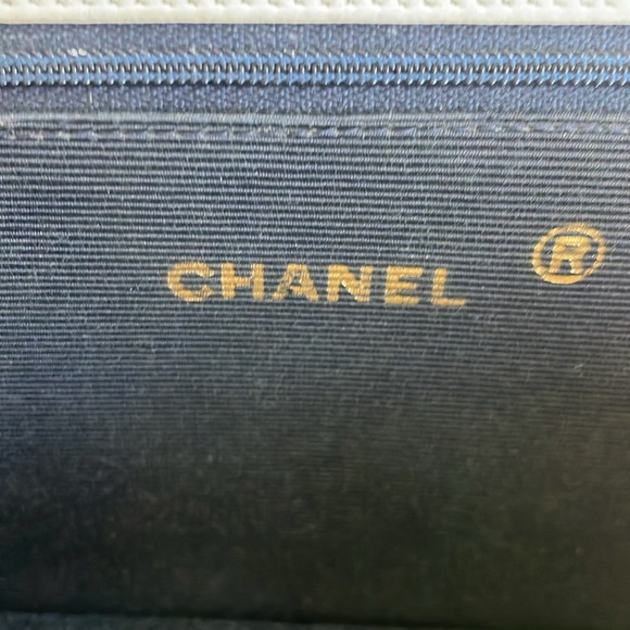 CHANEL SINGLE FLAP BAG - Picture 5 of 14